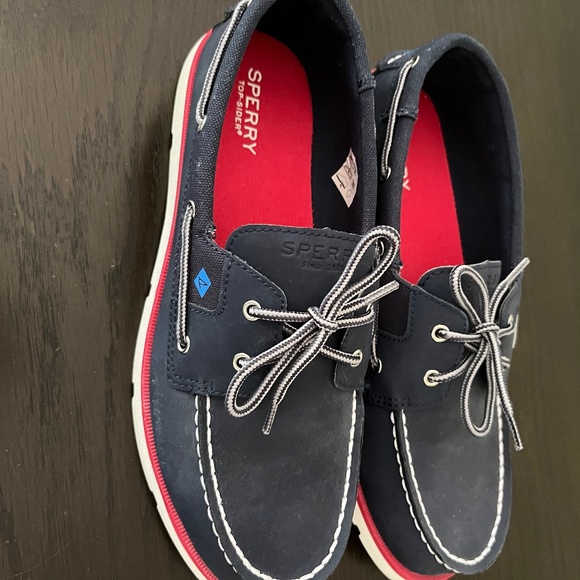 Sperry shoes - Picture 1 of 3